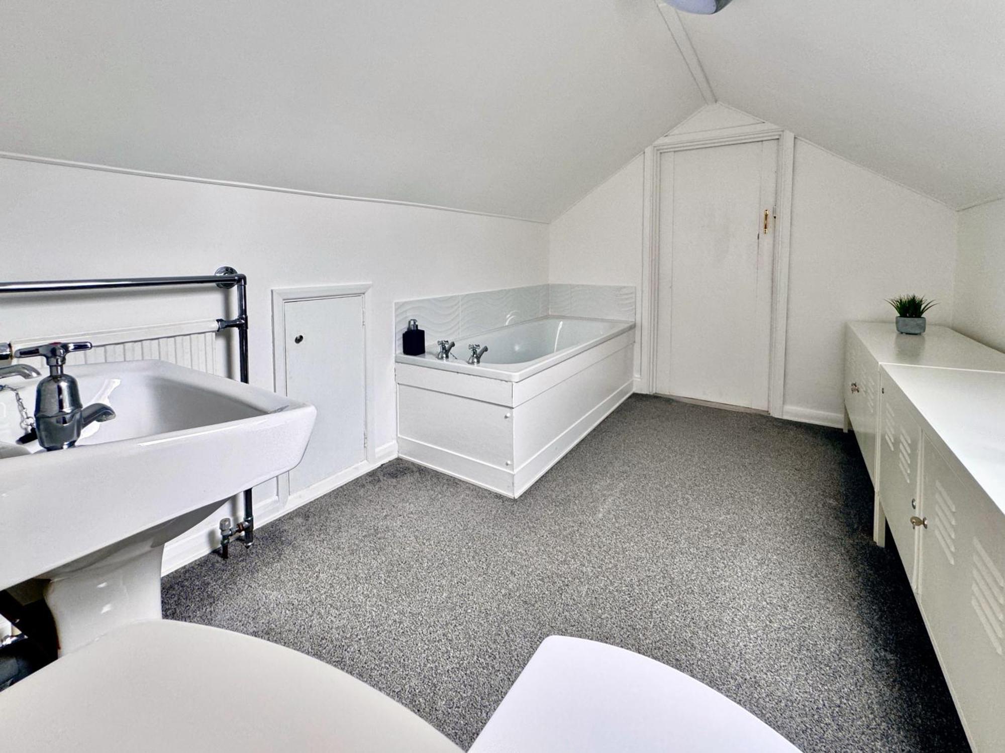 Apartment Victoria With Free Parking Scarborough Exterior photo